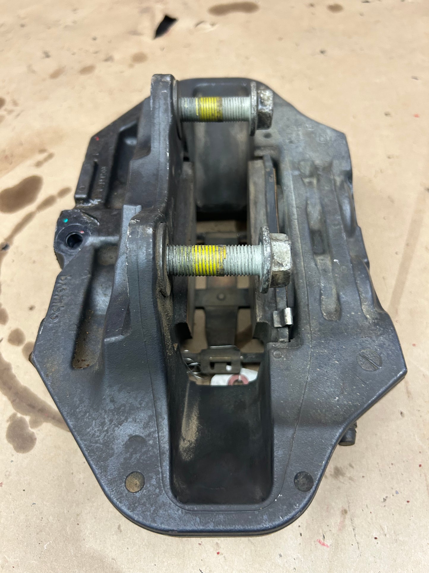15-23 Dodge Charger Challenger RH Bigger Brembo Brake Front 4 Piston Caliper OEM