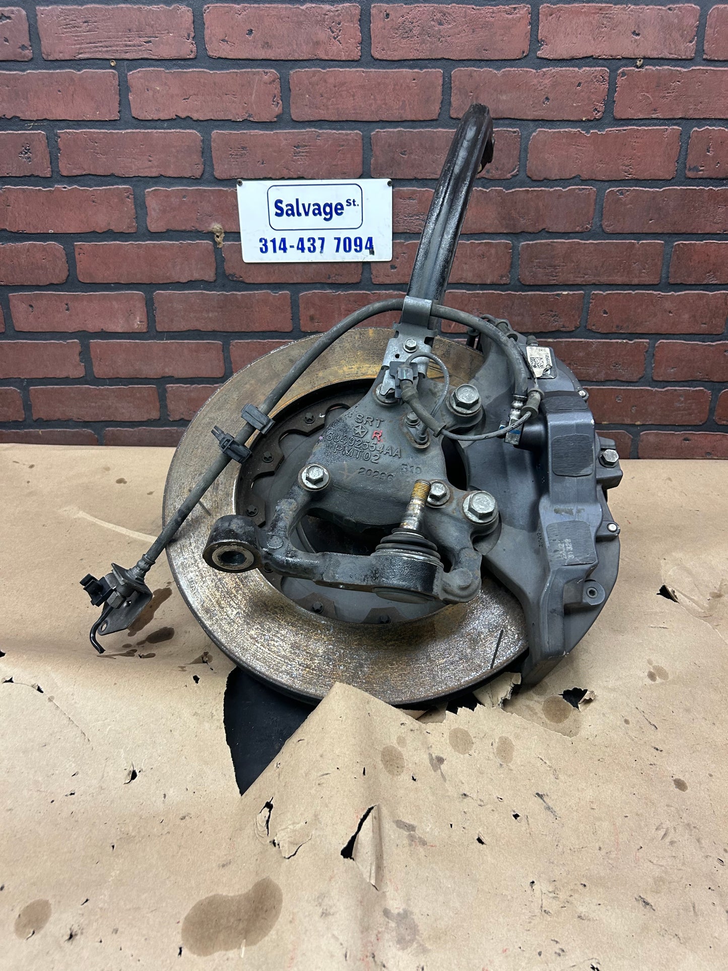 15-23 Charger Challenger Scat Hellcat 6 Piston Brembo Front Right Knuckle Brake