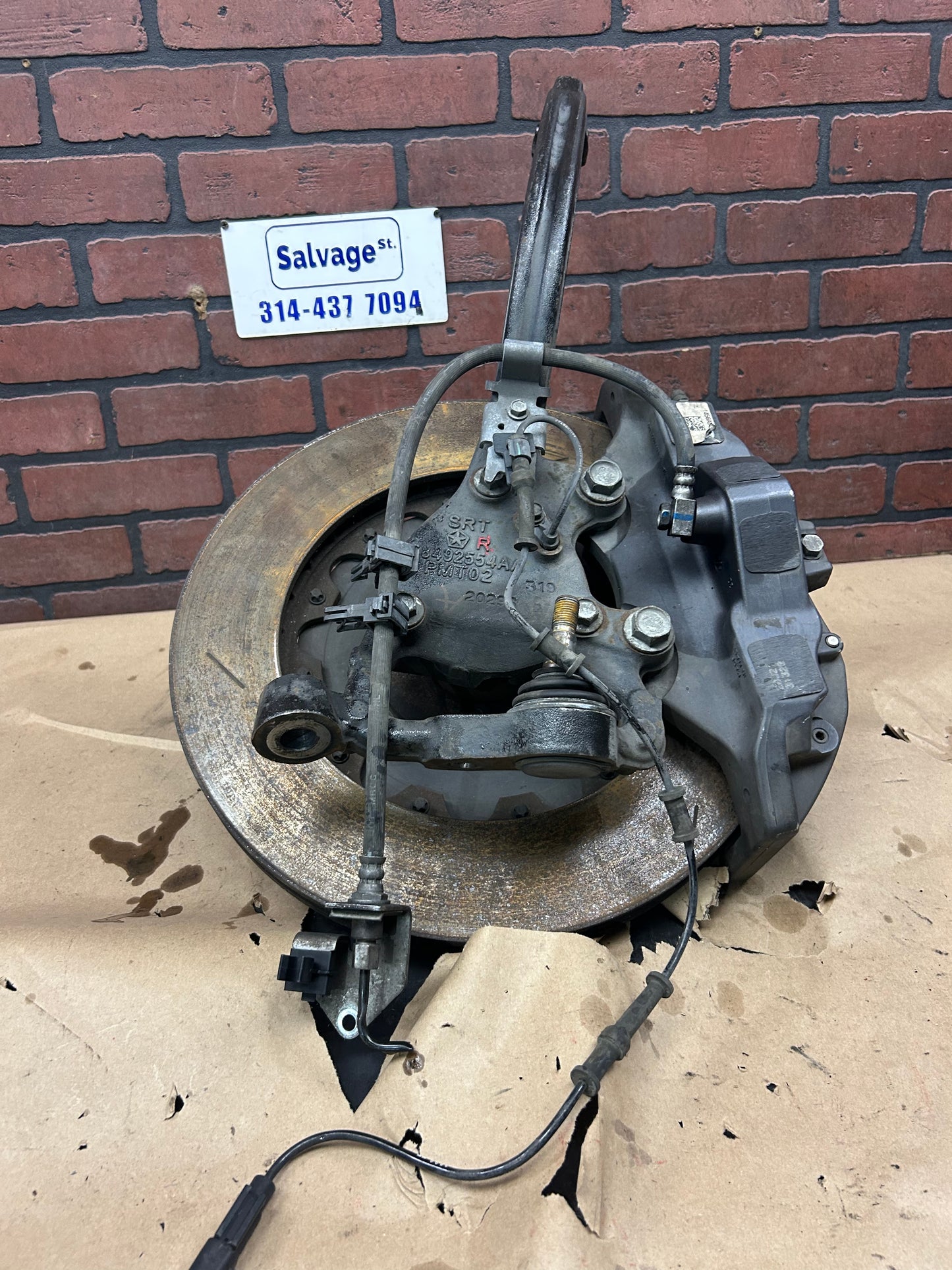 15-23 Charger Challenger Scat Hellcat 6 Piston Brembo Front Right Knuckle Brake