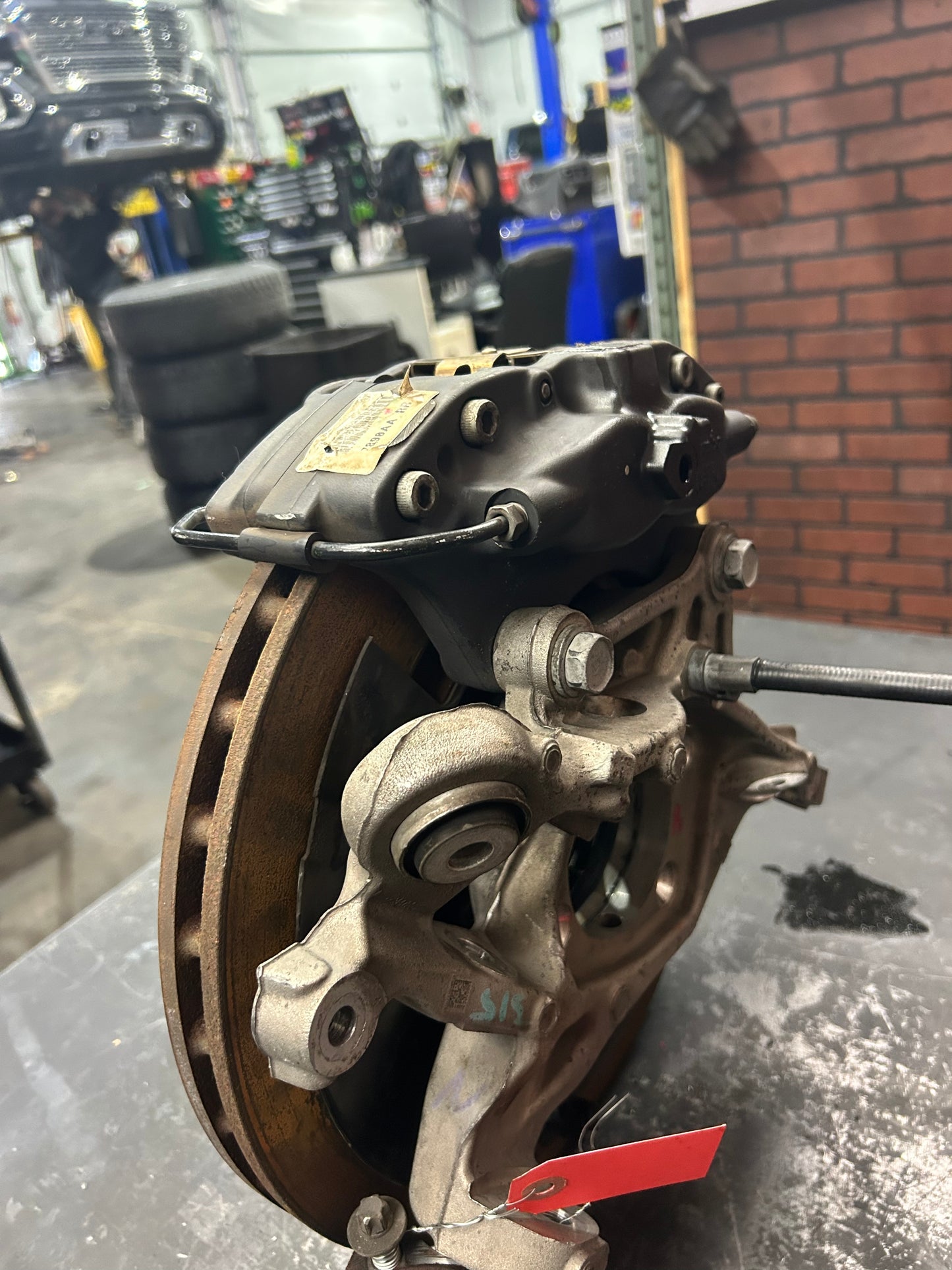 15-23 Dodge Charger Challenger Scat Pack Right Rear Spindle Knuckle Rotor Brake