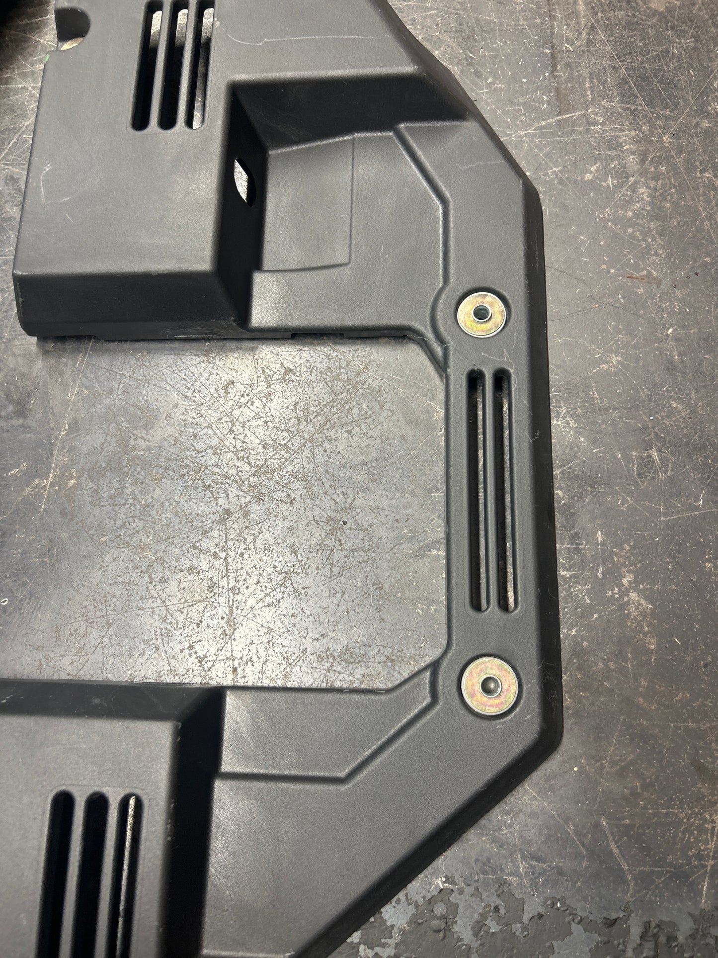 2019-2024 Ram 2500-3500 6.7L Diesel Cummins Engine Cover OEM 68358113AA