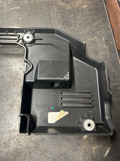 2019-2024 Ram 2500-3500 6.7L Diesel Cummins Engine Cover OEM 68358113AA