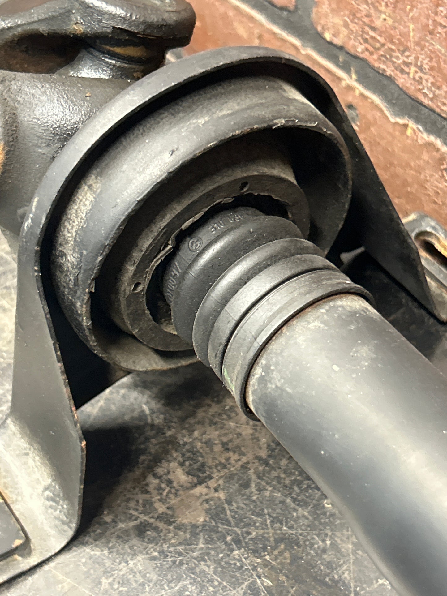 2012 Dodge Charger SRT8 6.4L Driveshaft Drive Shaft Automatic OEM 5038864AD