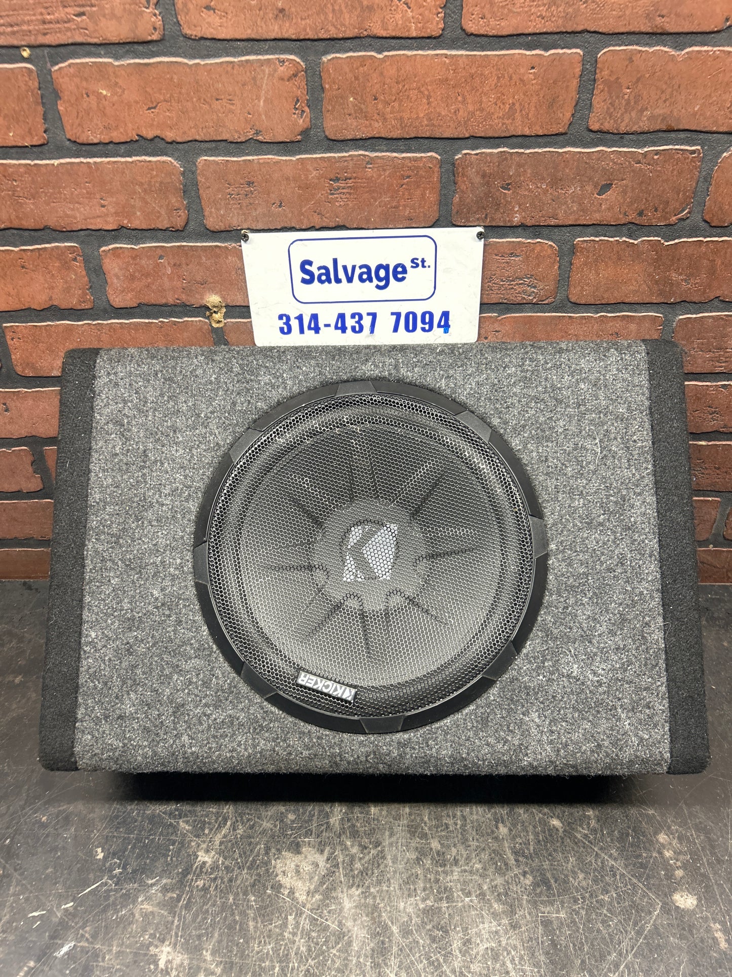 KICKER Bass Station 10in Enclosed Audio Subwoofer Built in 100Watt AMP 11PT250