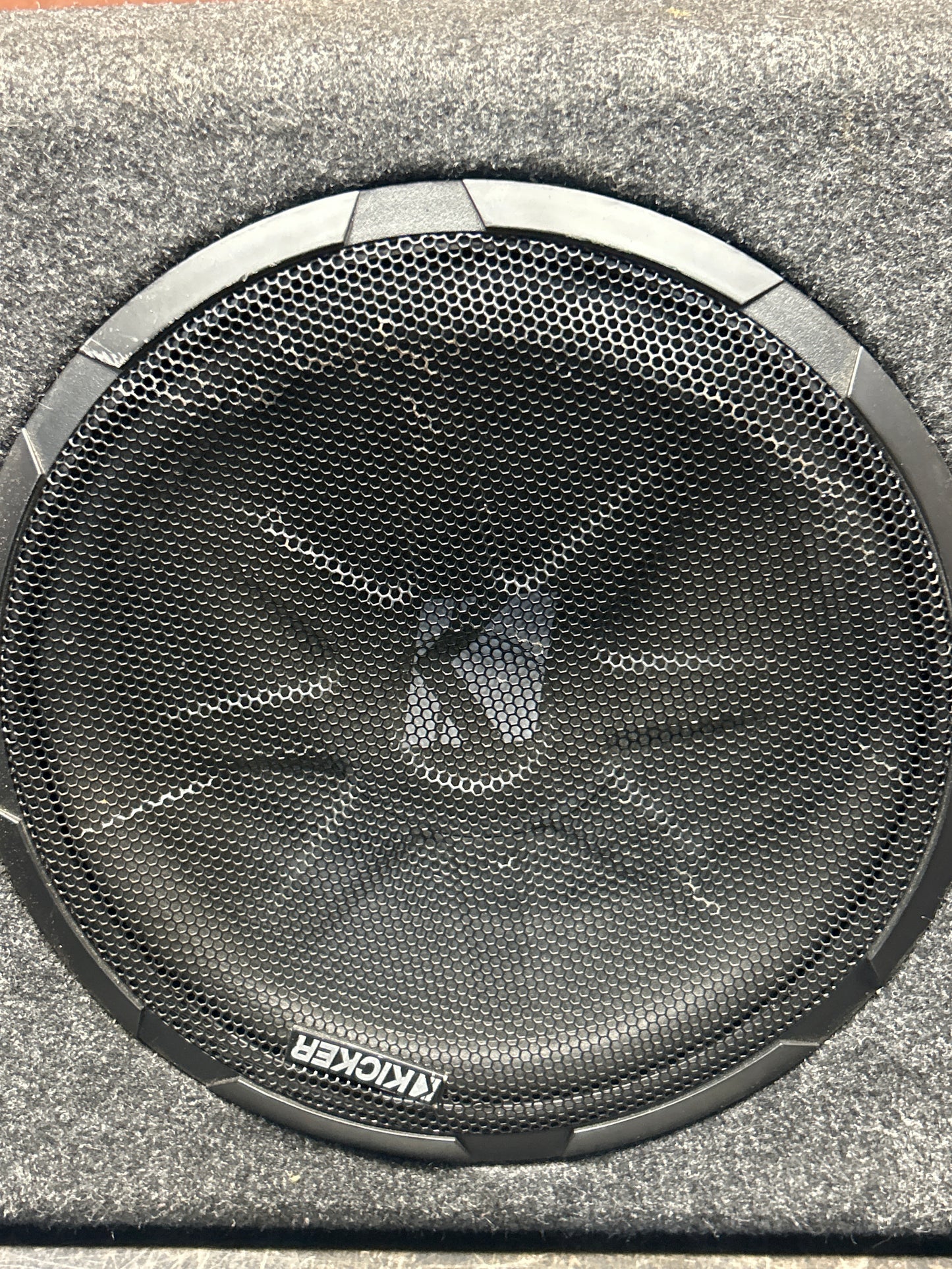 KICKER Bass Station 10in Enclosed Audio Subwoofer Built in 100Watt AMP 11PT250