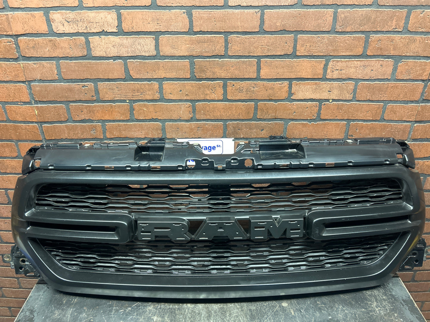 2019-2023 DODGE RAM 1500 FRONT BLACK GRILLE OEM 68366528AH