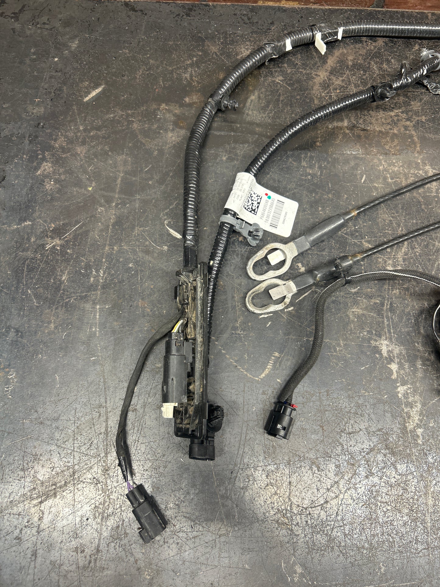 2019-2026 Ram 1500 Tailgate Wiring Harness Actuator and Locking Mechanism OEM