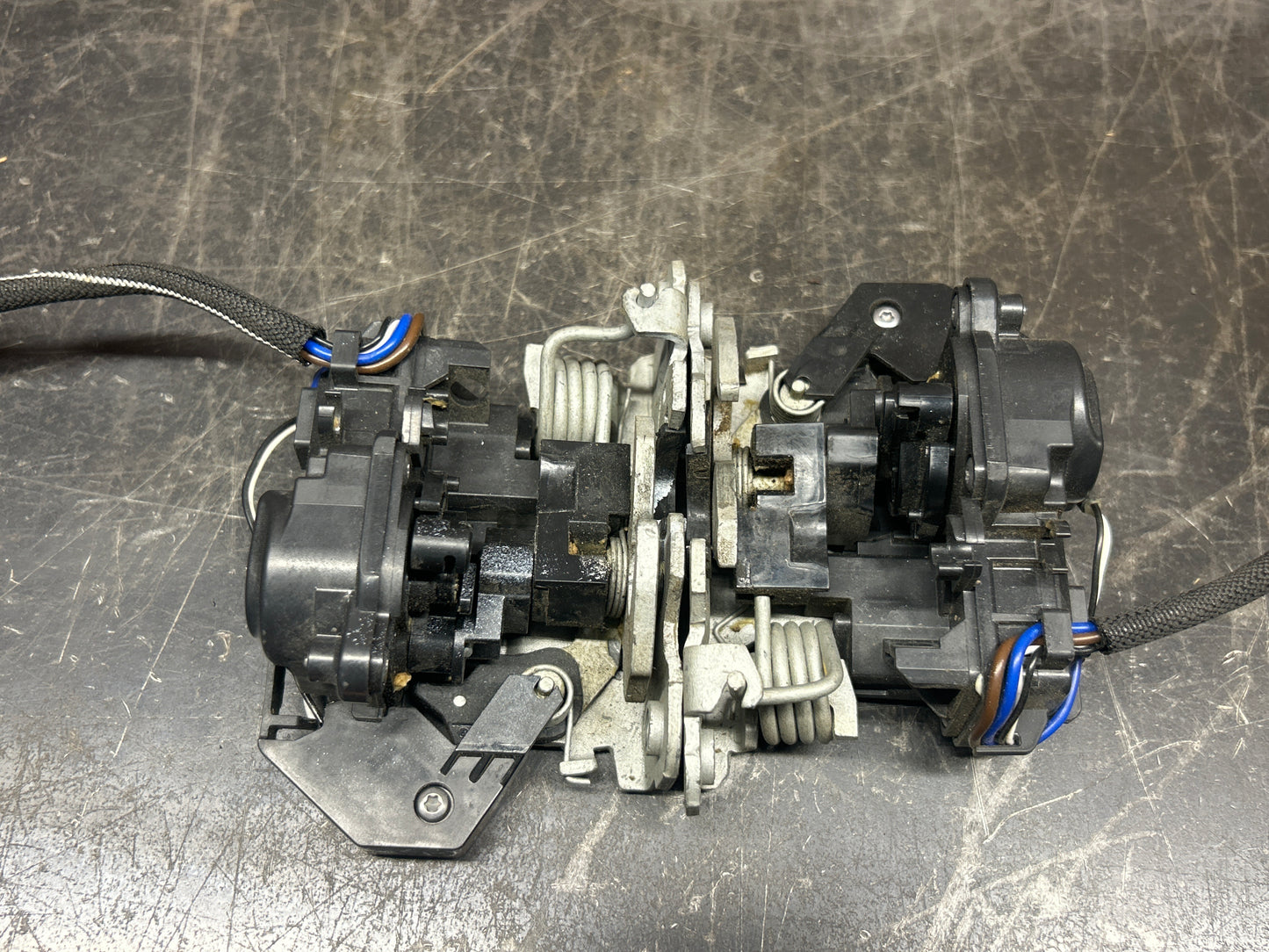 2019-2026 Ram 1500 Tailgate Wiring Harness Actuator and Locking Mechanism OEM