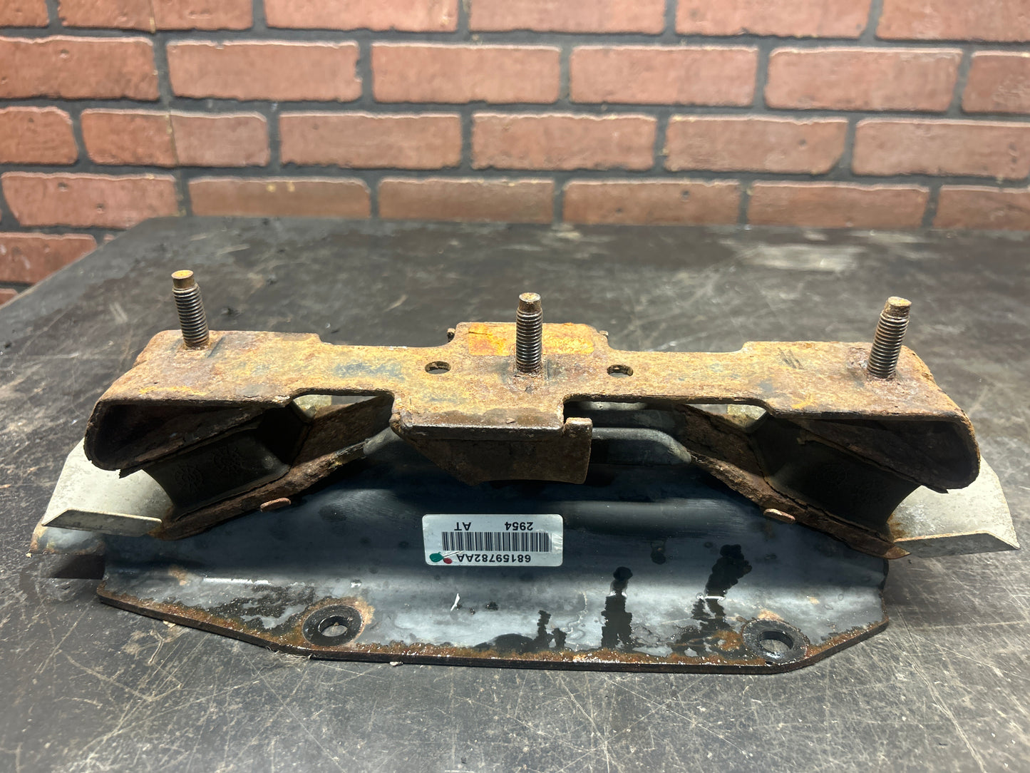 2014-2018 DODGE RAM 1500 3.0L 4WD A/T TRANSMISSION SUPPORT MOUNT BRACKET OEM