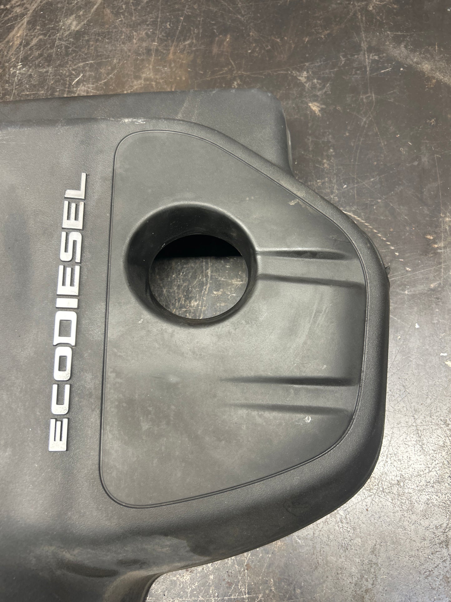 2014-2019 DODGE RAM 1500 3.0 TURBO DIESEL ENGINE MOTOR COVER 04627866AB