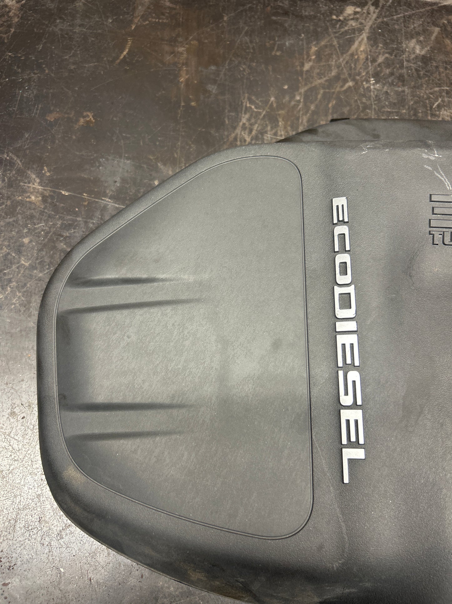 2014-2019 DODGE RAM 1500 3.0 TURBO DIESEL ENGINE MOTOR COVER 04627866AB