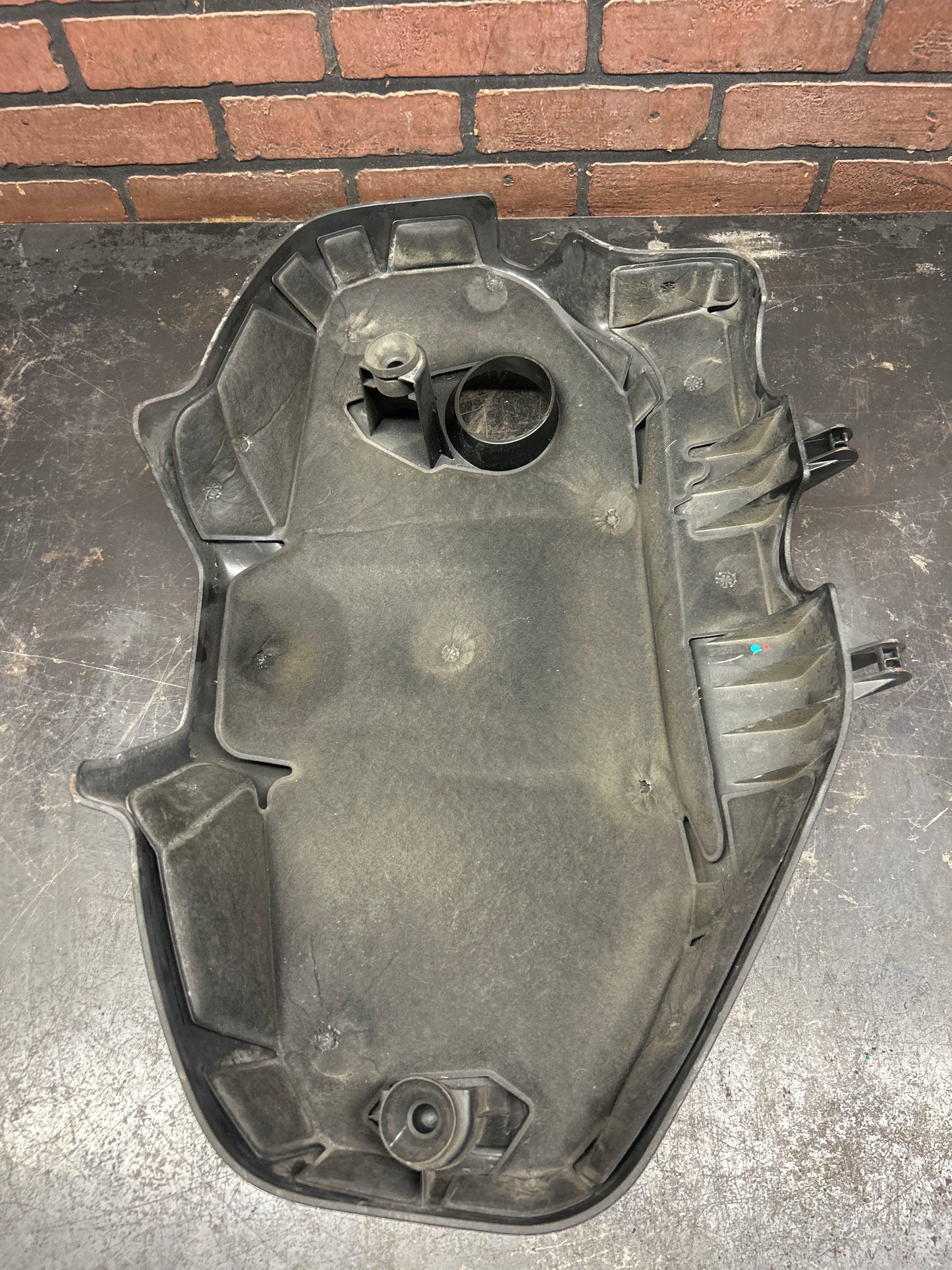 2014-2019 DODGE RAM 1500 3.0 TURBO DIESEL ENGINE MOTOR COVER 04627866AB