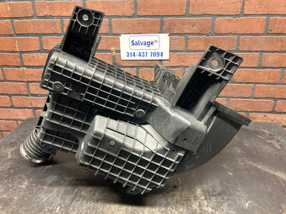 2014-2018 Dodge Ram Eco Diesel 1500 Air Intake Box Filter Cleaner Box OEM 3.0L
