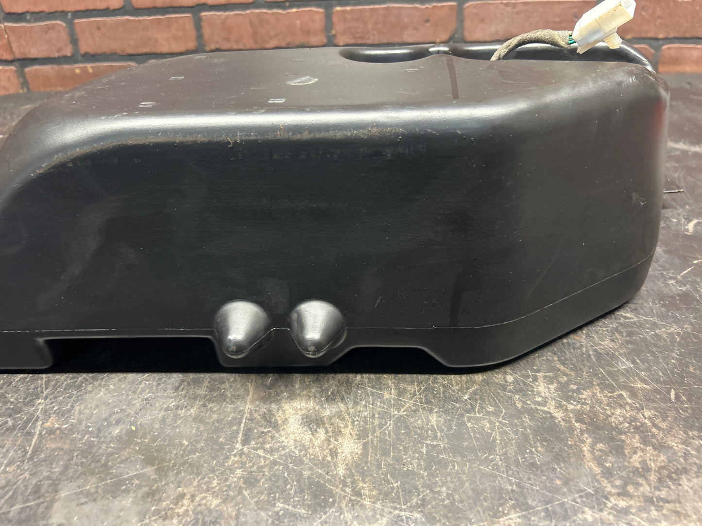 13-18 Dodge RAM 1500-3500 Subwoofer Box With Subwoofer Speaker OEM 05064369AB