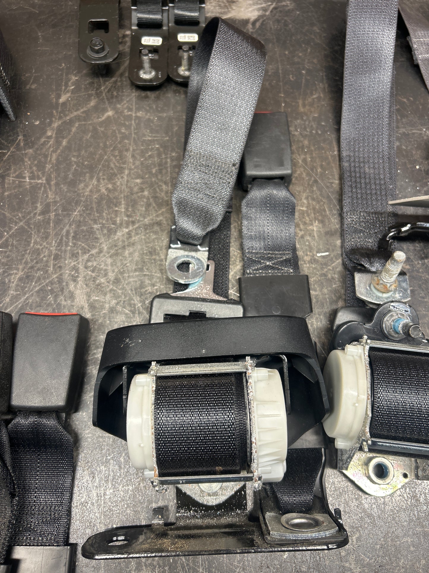 2013-2020 Dodge Ram 1500 Seat Belt Retractor Set Front & Rear OEM PP961X9AH