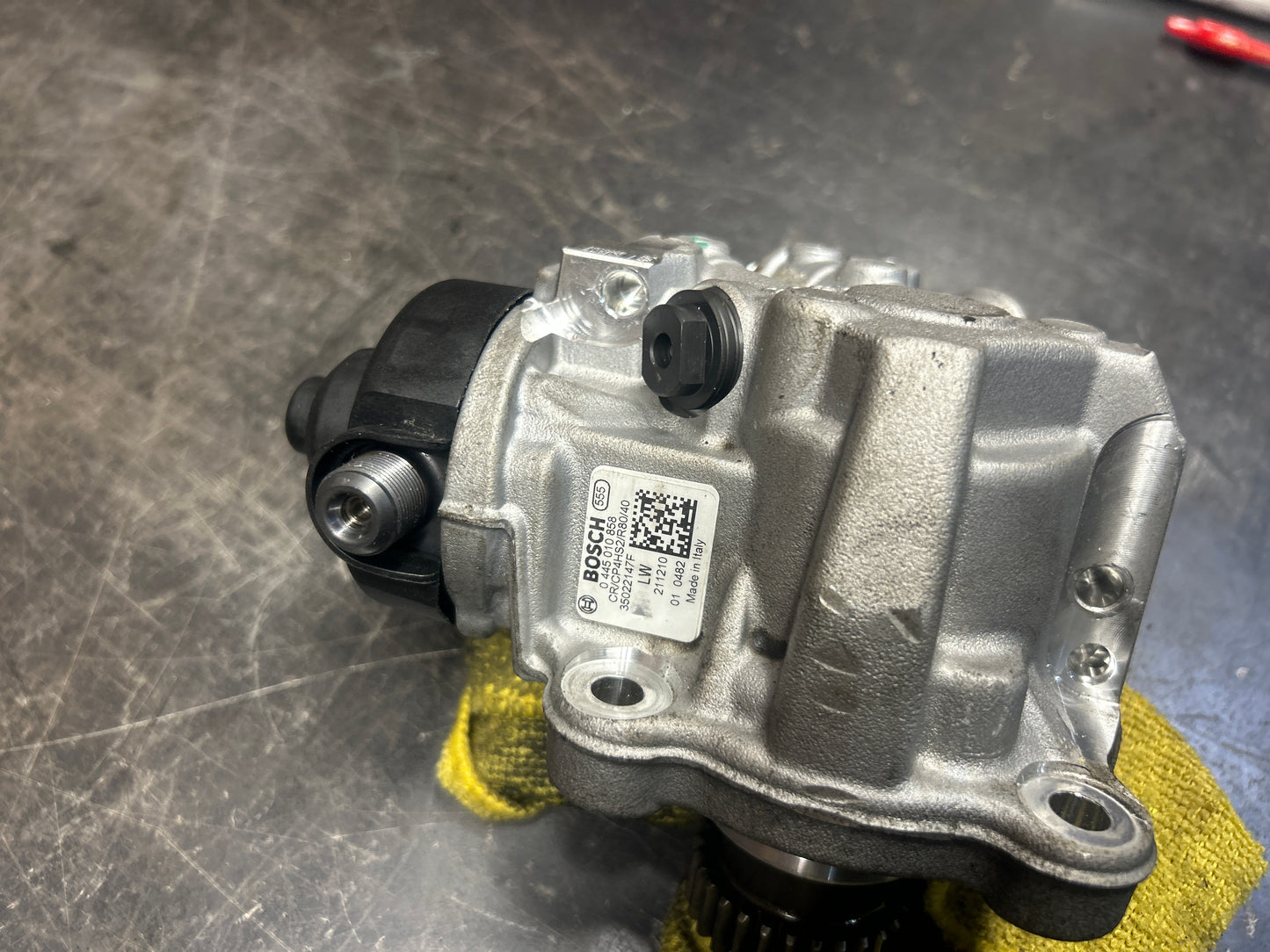 2014-2019 Ram EcoDiesel 3.0L Bosch OEM Fuel Injection Pump 68211269A