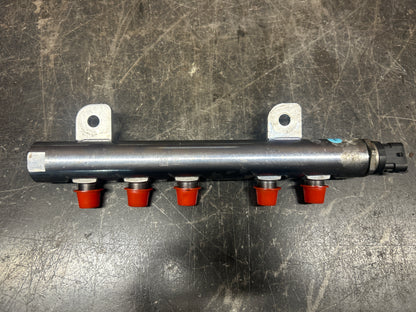 2014-2018 RAM 1500 3.0L EcoDiesel FUEL RAIL RH and LH Side Pair BOSCH 35032008F