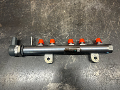 2014-2018 RAM 1500 3.0L EcoDiesel FUEL RAIL RH and LH Side Pair BOSCH 35032008F