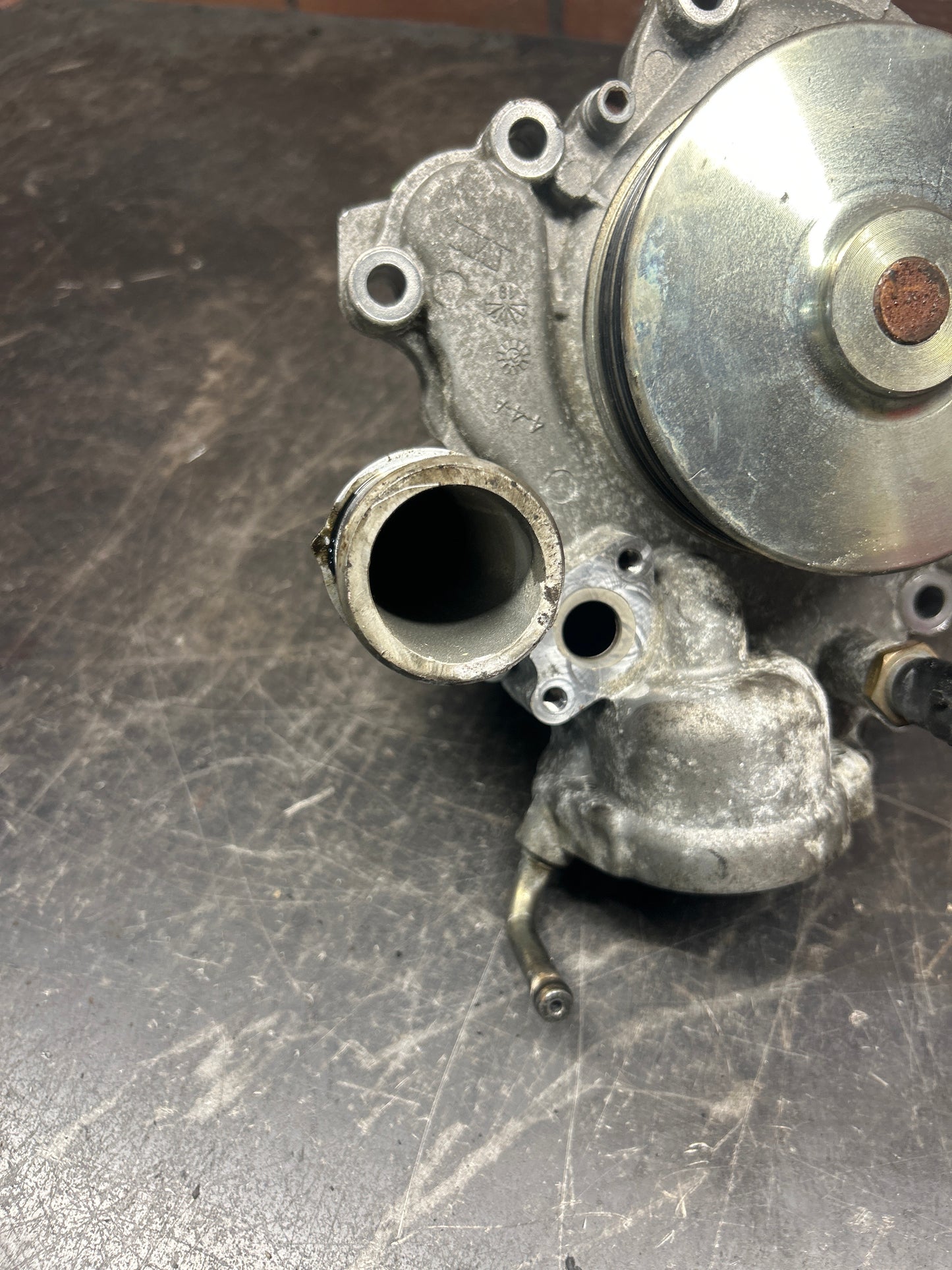 2014-2018 Ram 1500 V6 3.0L DOHC Diesel Water Pump 68211202AB 68157161AB OEM