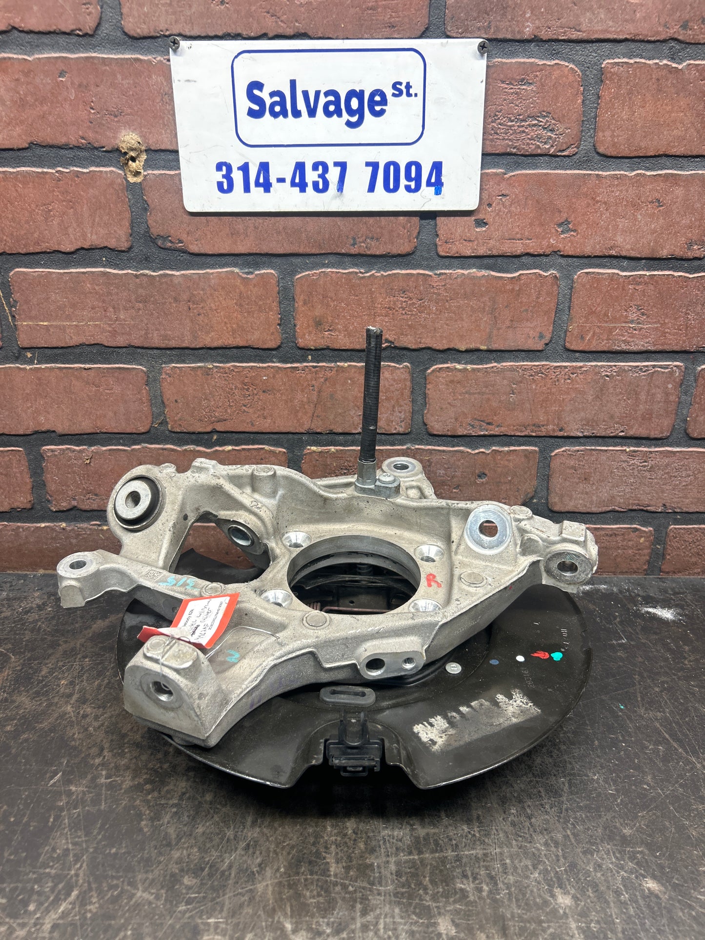 2018-2023 Dodge Charger/Challenger/300 Scat Pack Rear Right Hand Knuckle OEM