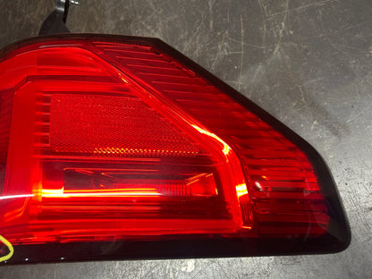 2018-2021 LINCOLN NAVIGATOR REAR RIGHT QUARTER TAIL LIGHT ASSEMBLY JL7B13405AJ