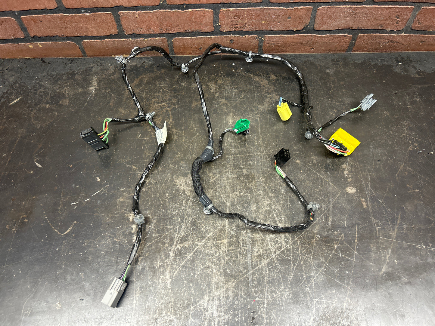 2005-2007 Jeep Grand Cherokee Front Seat Wire Harness Passenger Right 5143366AA