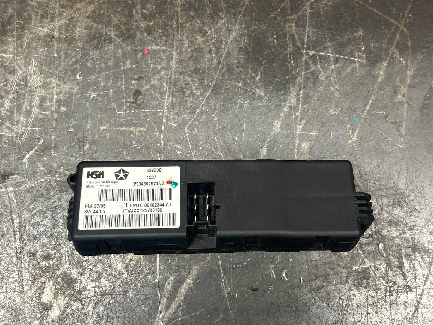2004-2010 Mopar Dodge Chrysler Jeep Heated Seat Control Module 04602670AC