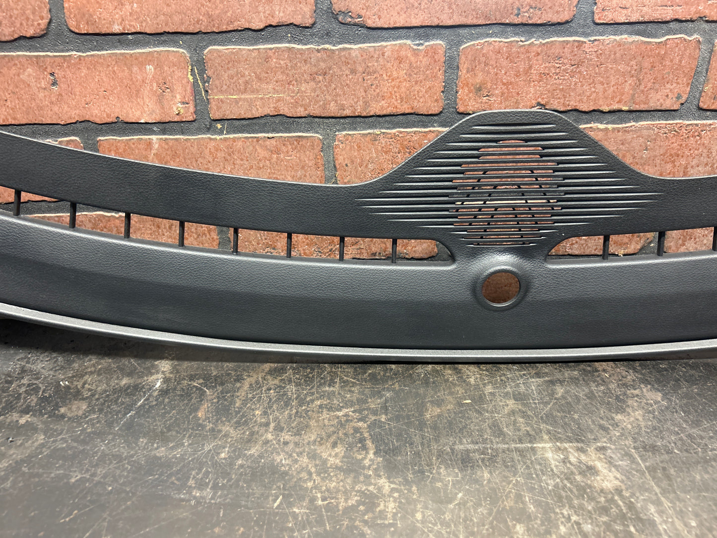15-23 Dodge Challenger Dashboard Defroster Grille Panel Cover Trim 5LA14DX9AC