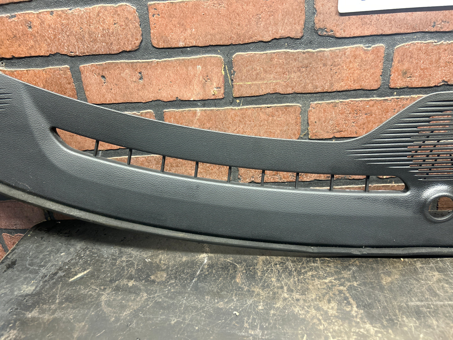 2015-2023 DODGE CHALLENGER DASHBOARD DEFROST AIR VENT GRILL GRILLE PANEL OEM