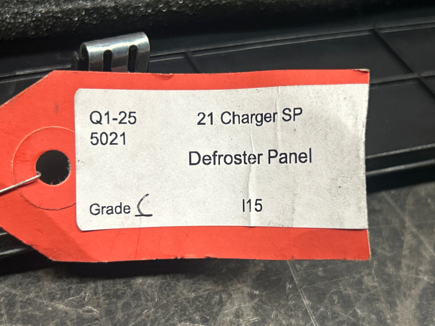 11-23 CHARGER DASH DEFROSTER GRILLE DEFROST VENT PANEL OEM 1JQ67DX9AK