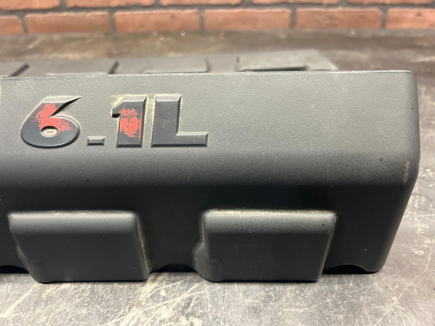 2006-2010 Charger Challenger 300 SRT8 6.1l Hemi OEM Left Right Engine Cover Set