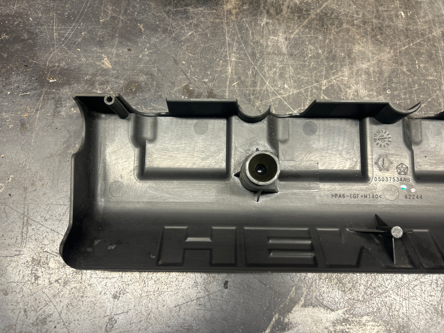 2006-2010 Charger Challenger 300 SRT8 6.1l Hemi OEM Left Right Engine Cover Set