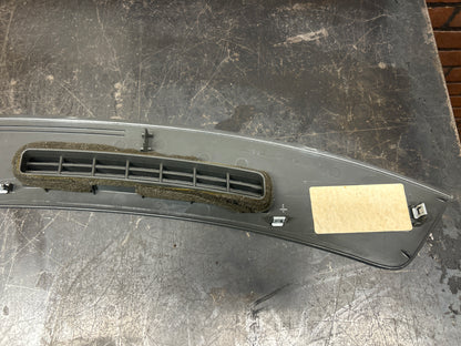 2005-2007 CHRYSLER 300 UPPER DASH DEFROSTER VENT TRIM PANEL 0XB33XDVAC