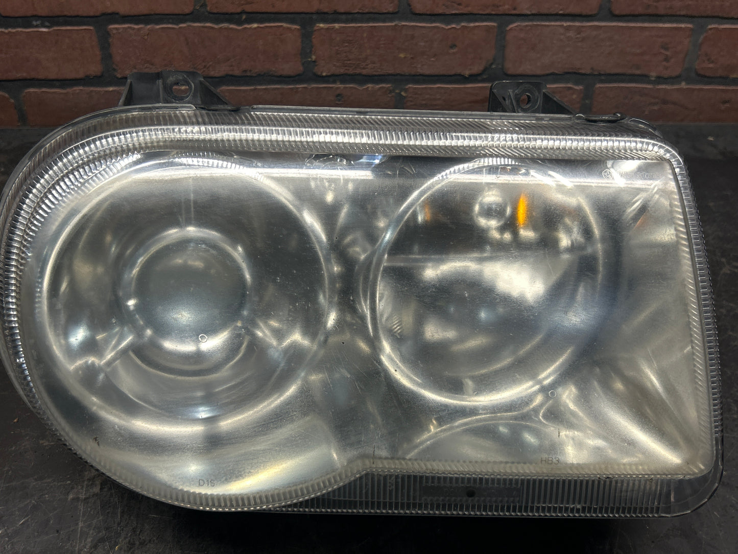 2005-2010 CHRYSLER SRT8 300C RIGHT PASSENGER XENON HID HEADLIGHT ASSEMBLY OEM RH