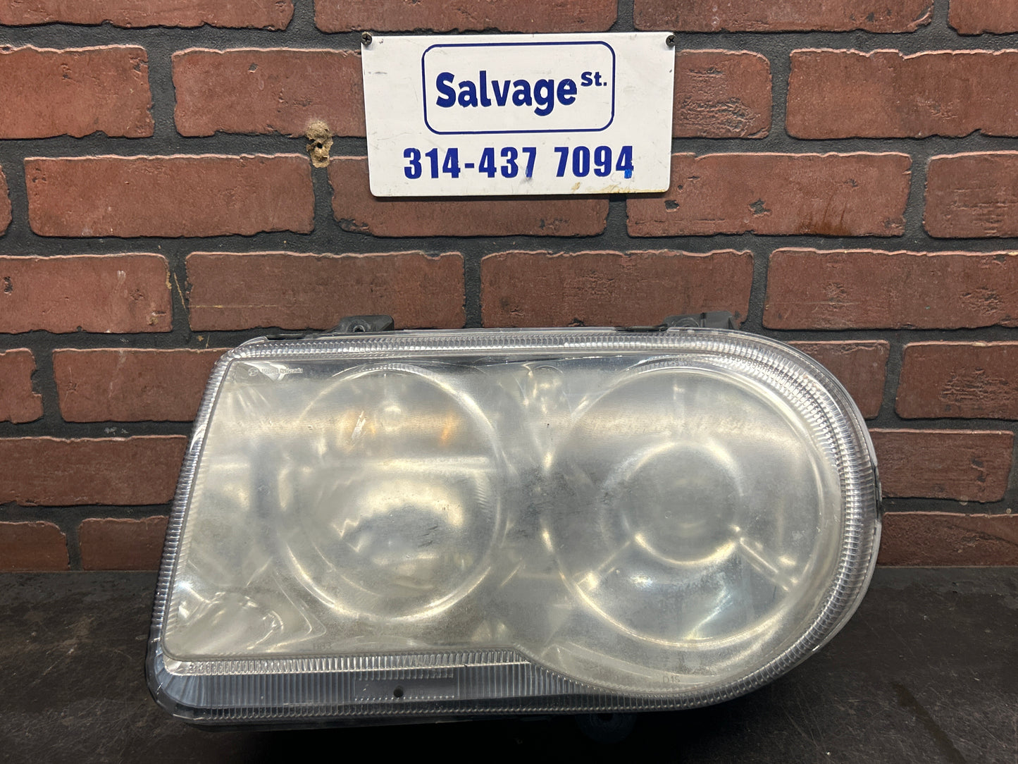 2005-2010 CHRYSLER SRT8 300C RIGHT PASSENGER XENON HID HEADLIGHT ASSEMBLY OEM RH