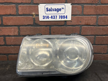 2005-2010 CHRYSLER SRT8 300C RIGHT PASSENGER XENON HID HEADLIGHT ASSEMBLY OEM RH