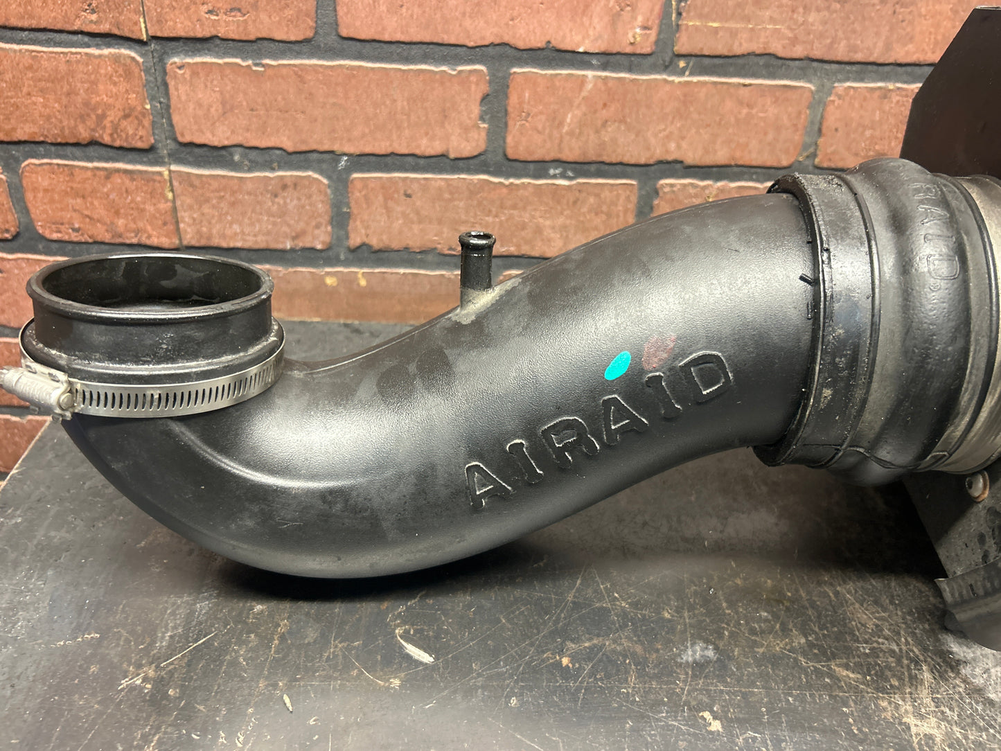 2005-2010 Chrysler 300C SRT8 6.1L Airraid Cold Air Intake Systems