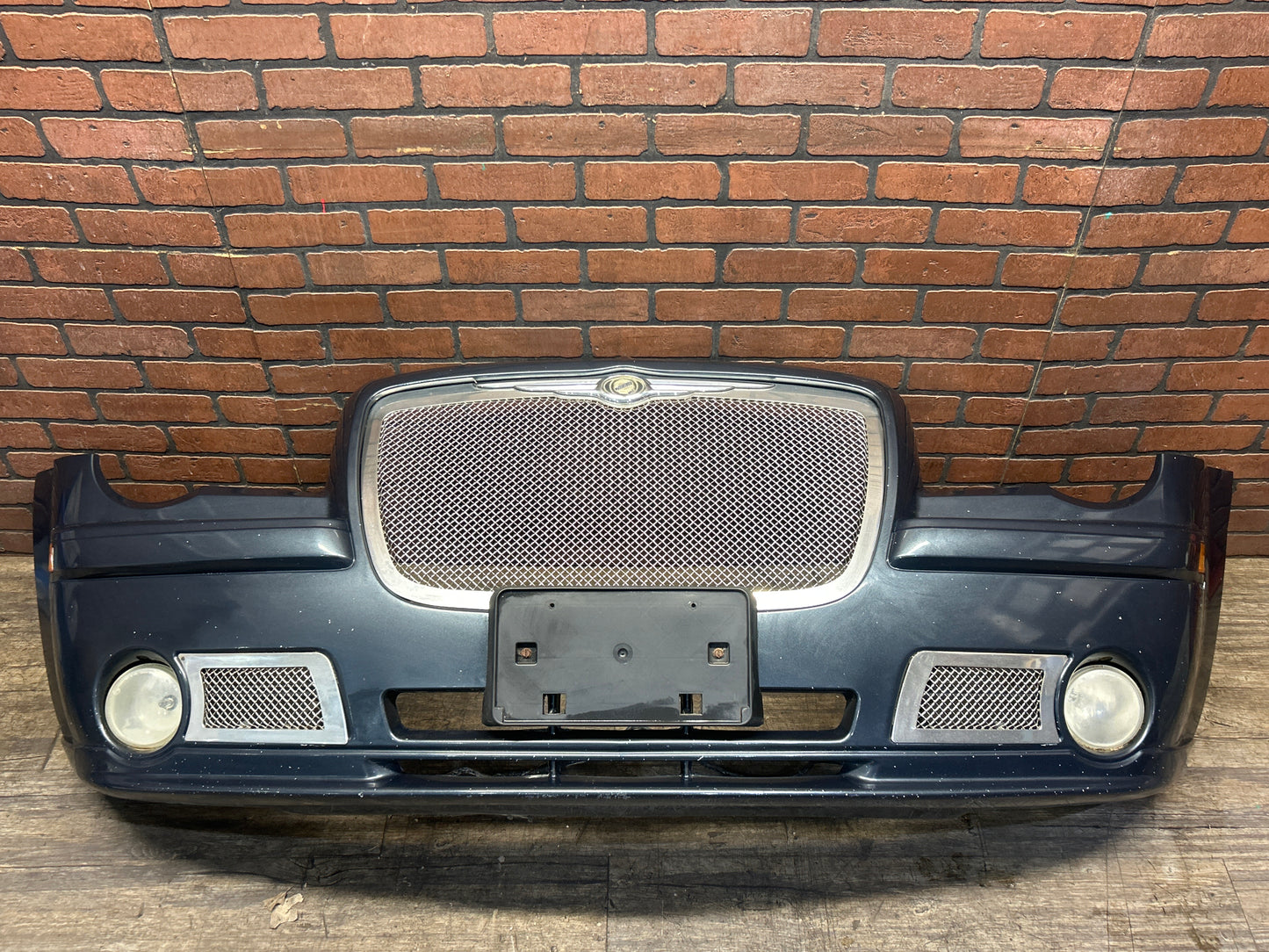 2005-2010 CHRYSLER 300C SRT8 6.1L FRONT COMPLETE  GRILL FOGLIGHT MESH BUMPER