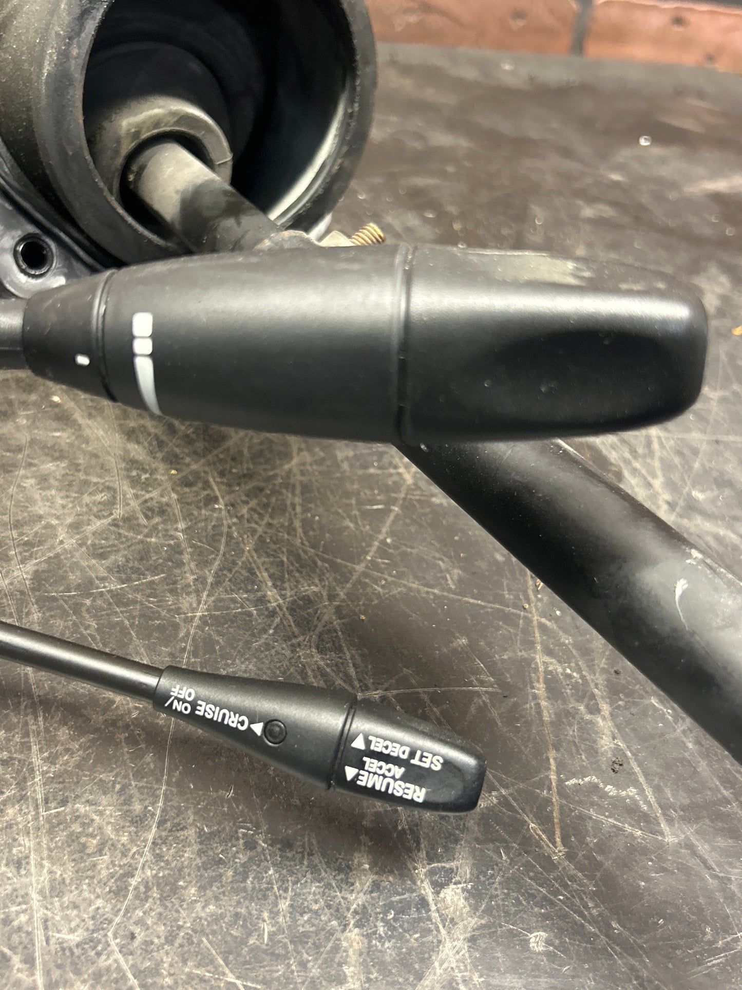 06-10 Chrysler 300C SRT Steering Column W/Telescopic Power Tilt and Clock Spring