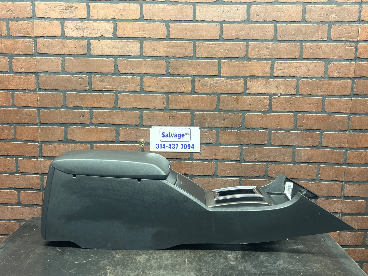 2005-2007 CHRYSLER 300C FLOOR COMPLETE CENTER CONSOLE ARMREST STORAGE OEM