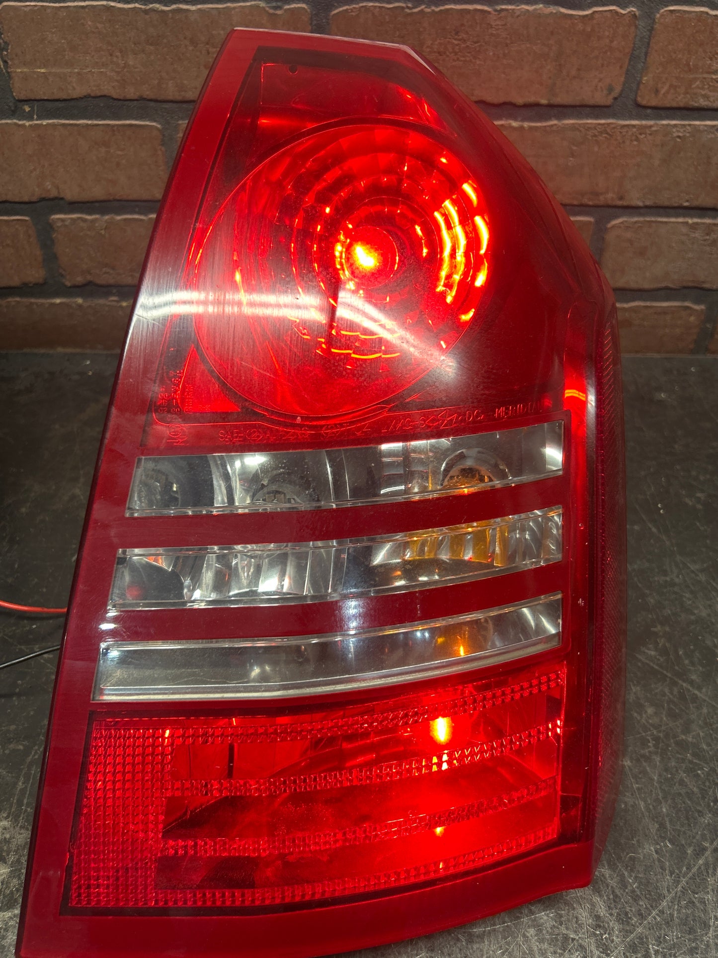 2005-2007 Chrysler 300 SRT8 Rear Passenger Right Side Tail Light OEM 4805853AC