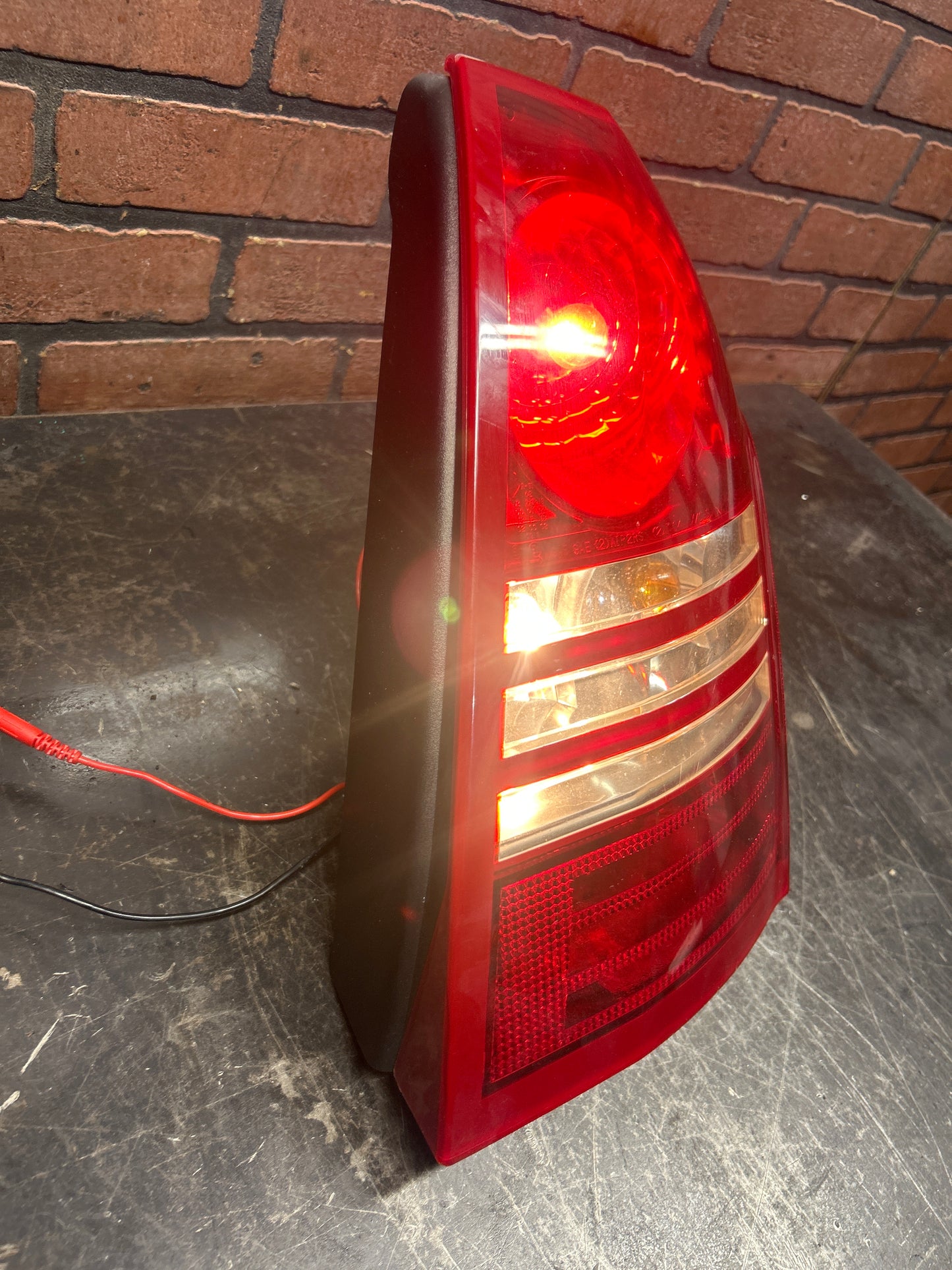 2005-2007 Chrysler 300 SRT8 Rear Passenger Right Side Tail Light OEM 4805853AC