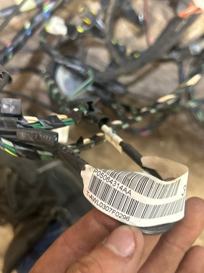 2006-2007 Chrysler 300 6.1L Auto Body Wire Wiring Harness OEM 05029790AB