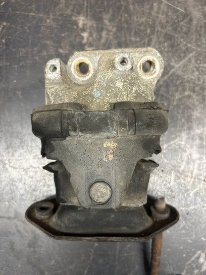 2005-2010 Chrysler 300C 6.1L 5.7L Driver and Passenger Engine Motor Mounts OEM