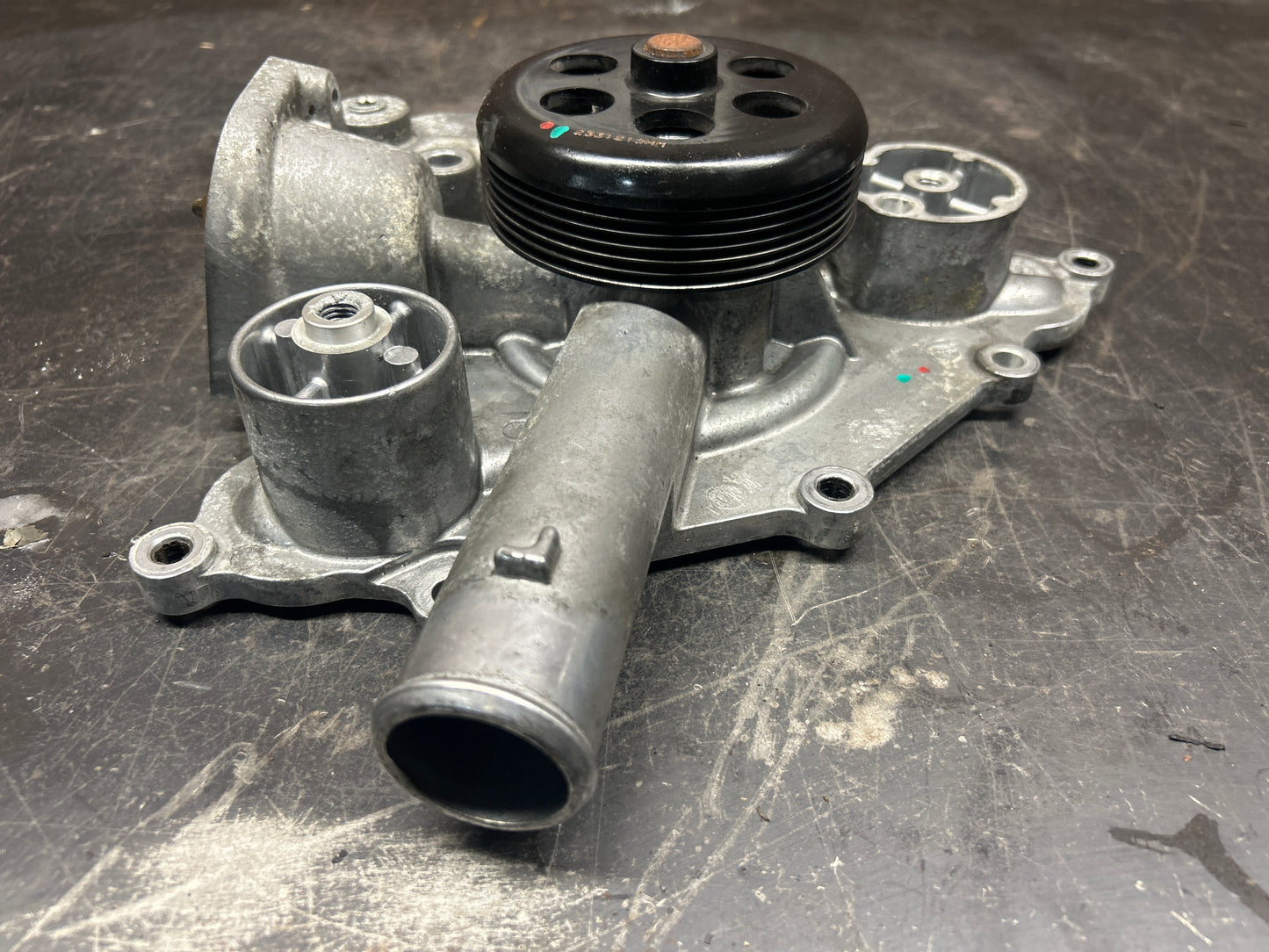 2005-2010 Chrysler 300/Dodge Charger/Challenger SRT8 6.1L Hemi Water Pump OEM