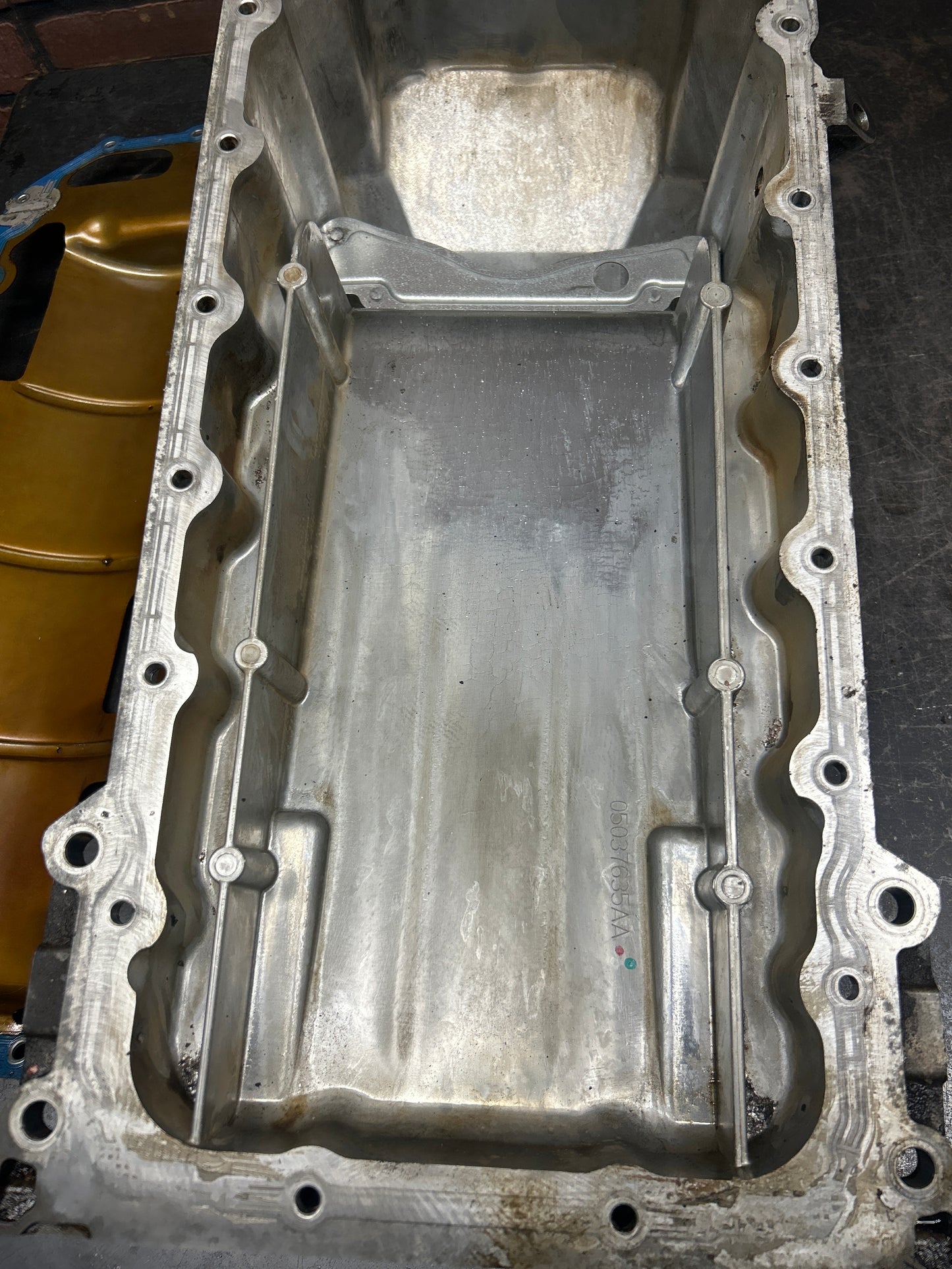 2005-2023 CHRYSLER 300C/CHARGER/CHALLENGER OEM  5.7-6.1-6.4 ENGINE MOTOR OIL PAN