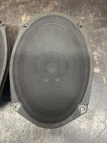 05-2010 Chrysler 300C Front and Rear Door Audio Speakers Set of 4 OEM 5059063AC