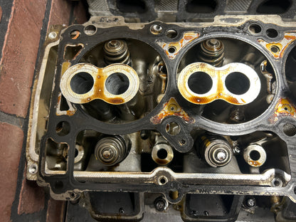 2005-2010 Chrysler 300C/Charger/Challenger 6.1L Hemi OEM Cylinder Heads Pair