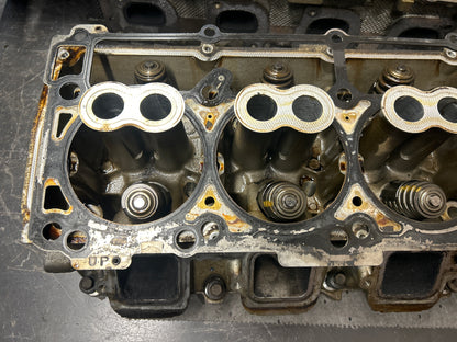2005-2010 Chrysler 300C/Charger/Challenger 6.1L Hemi OEM Cylinder Heads Pair