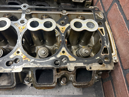2005-2010 Chrysler 300C/Charger/Challenger 6.1L Hemi OEM Cylinder Heads Pair